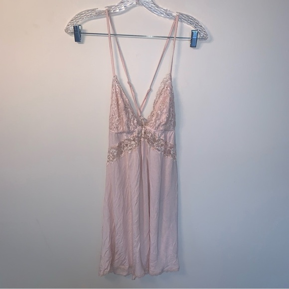 Victoria's Secret Pink Lace Chemise with Spaghetti Straps - Picture 1 of 8